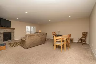 4129 Jarmann Ln, Shakopee, MN 55379 - Photo 19