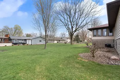 1455 Sunset Drive SW, Owatonna, MN 55060 - Photo 5