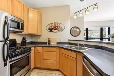 820 Emerald Street #111, Saint Paul, MN 55114 - Photo 13