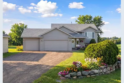 919 189th Avenue, New Richmond, WI 54017 - Photo 1