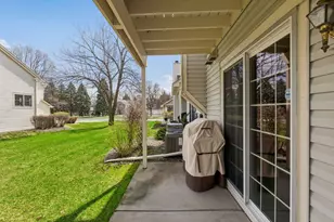 11077 Oregon Curv, Bloomington, MN 55438 - Photo 41