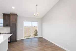 938 Prestwick Dr, Belle Plaine, MN 56011 - Photo 25