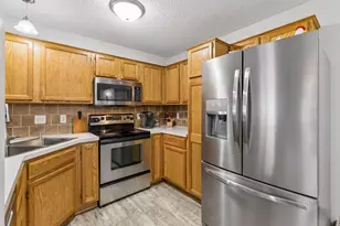 467 Aqua Cir, Lino Lakes, MN 55014 - Photo 11