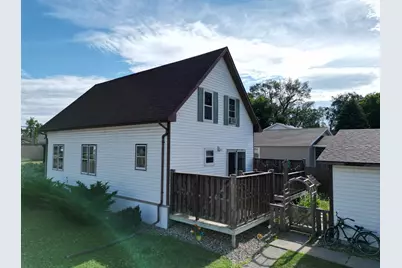 321 E 2nd Street, Redwood Falls, MN 56283 - Photo 3