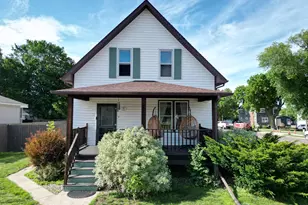 321 E 2nd St, Redwood Falls, MN 56283 - Photo 1
