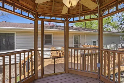 4325 Brookdale Drive N, Brooklyn Park, MN 55443 - Photo 17