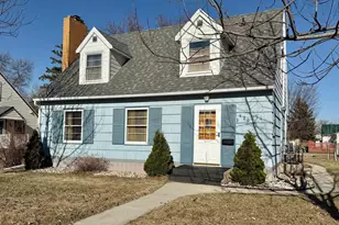 920 Arnold Ave N, Thief River Falls, MN 56701 - Photo 1