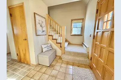 920 Arnold Avenue N, Thief River Falls, MN 56701 - Photo 3