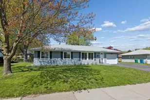 5841 Boone Ave N, New Hope, MN 55428 - Photo 3