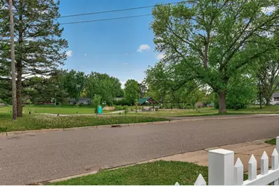 8600 31st Avenue N, Crystal, MN 55427 - Photo 7