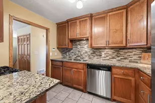 1800 Florence St, White Bear Lake, MN 55110 - Photo 11