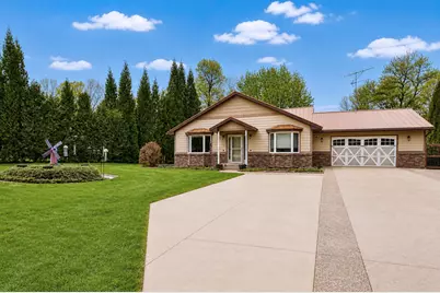 17825 Holt Court, Faribault, MN 55021 - Photo 5