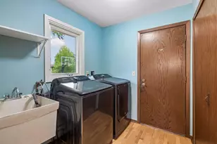 6001 W 98th St, Bloomington, MN 55438 - Photo 15