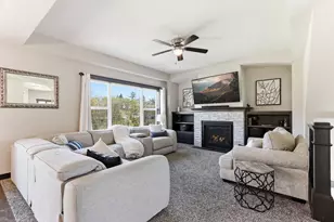 9686 Carbon Ct, Inver Grove Heights, MN 55076 - Photo 5