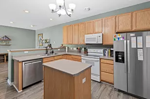 374 Frederick Cir, Hastings, MN 55033 - Photo 11
