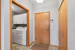 2550 38th Ave NE, Saint Paul, MN 55421 - Photo 13