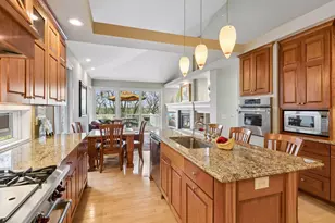 1405 Skyline Dr, Golden Valley, MN 55422 - Photo 11