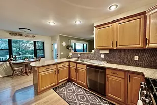 1932 Mark Ln, Eau Claire, WI 54703 - Photo 9