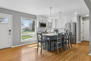 2700 Quail Ave N, Golden Valley, MN 55422 - Photo 5