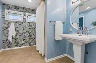 2700 Quail Ave N, Golden Valley, MN 55422 - Photo 11