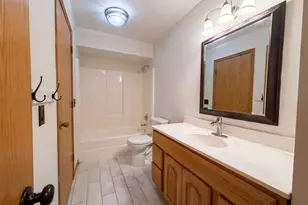6475 Grandview Dr, Eden Prairie, MN 55346 - Photo 11