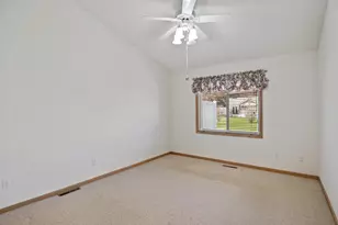 3782 Shannon Dr, Hastings, MN 55033 - Photo 7