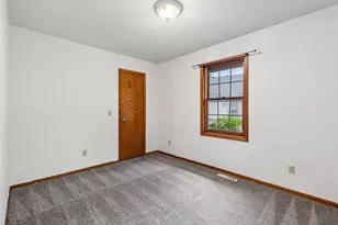 7775 Glenda Ct, Apple Valley, MN 55124 - Photo 11