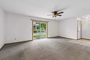 7775 Glenda Ct, Apple Valley, MN 55124 - Photo 3
