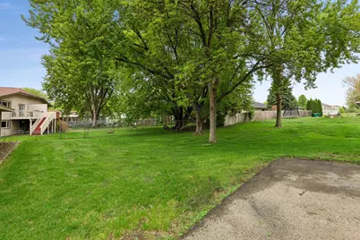 7775 Glenda Court, Apple Valley, MN 55124 - Photo 15