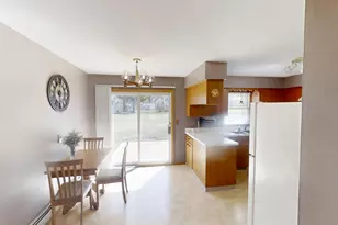 2418 Main Street W, Albert Lea, MN 56007 - Photo 7
