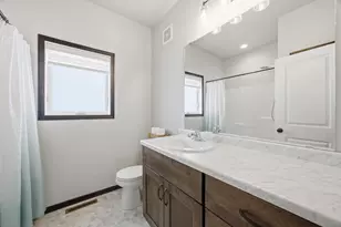 7238 27th St S, Fargo, ND 58104 - Photo 19