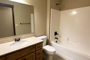 1539 Hydram Ave N, Oakdale, MN 55128 - Photo 17