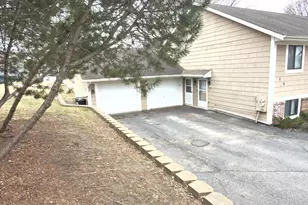 5 Somerset Dr, Waconia, MN 55387 - Photo 1