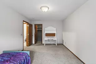 818 Sherwood Rd, Shoreview, MN 55126 - Photo 15