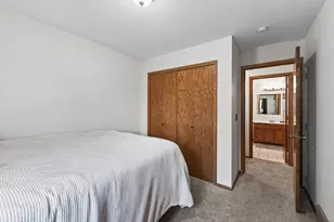818 Sherwood Rd, Shoreview, MN 55126 - Photo 17