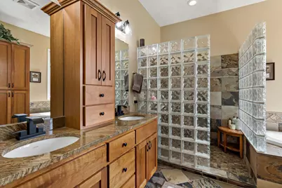 8916 Whispering Oaks Trail, Shakopee, MN 55379 - Photo 41