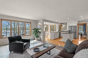 8480 Montgomery Ct, Eden Prairie, MN 55347 - Photo 11