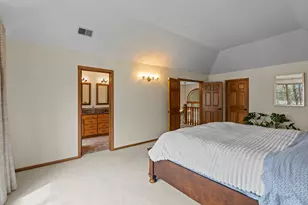 8480 Montgomery Ct, Eden Prairie, MN 55347 - Photo 21