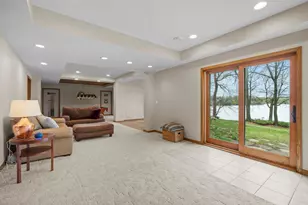 8480 Montgomery Ct, Eden Prairie, MN 55347 - Photo 31