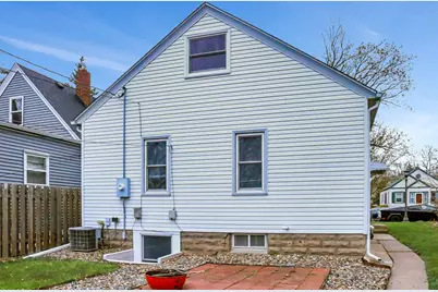 736 Cottage Avenue E, Saint Paul, MN 55106 - Photo 5