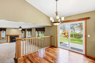 2445 Schaller Dr E, Maplewood, MN 55119 - Photo 9