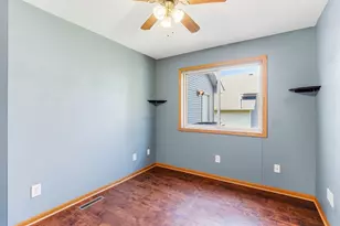 2445 Schaller Dr E, Maplewood, MN 55119 - Photo 21