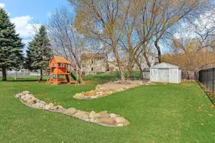 2445 Schaller Dr E, Maplewood, MN 55119 - Photo 51