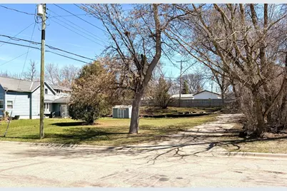 513 S Concord Street, Fergus Falls, MN 56537 - Photo 1