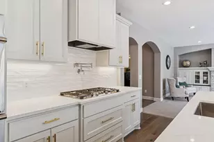 5855 Zanzibar Ln N, Plymouth, MN 55446 - Photo 17