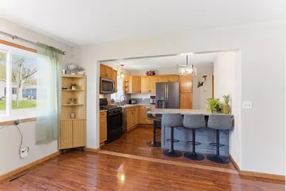 2075 N Ivy Street, North Saint Paul, MN 55109 - Photo 7