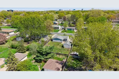 8332 Elliot Avenue S, Bloomington, MN 55420 - Photo 5