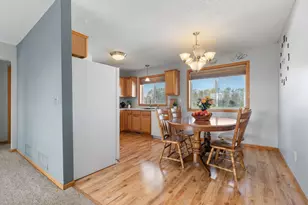 4052 Blakewood Dr, Shakopee, MN 55379 - Photo 15