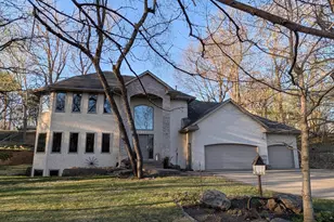419 Brandywine Dr, Burnsville, MN 55337 - Photo 3