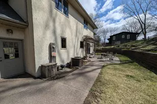 419 Brandywine Dr, Burnsville, MN 55337 - Photo 41